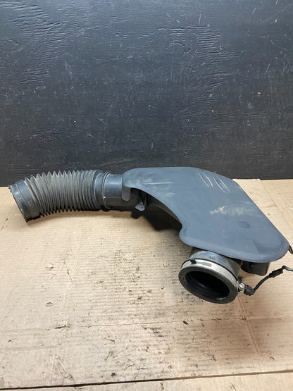 2011 to 2018 Chrysler 300 3.6L Air Intake Duct Tube Cleaner OEM G81602