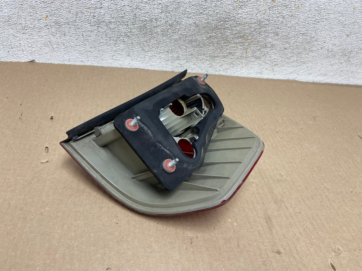 2004 2005 2006 Bmw X3 Left Driver Lh Side Tail Light AH4361 LK4