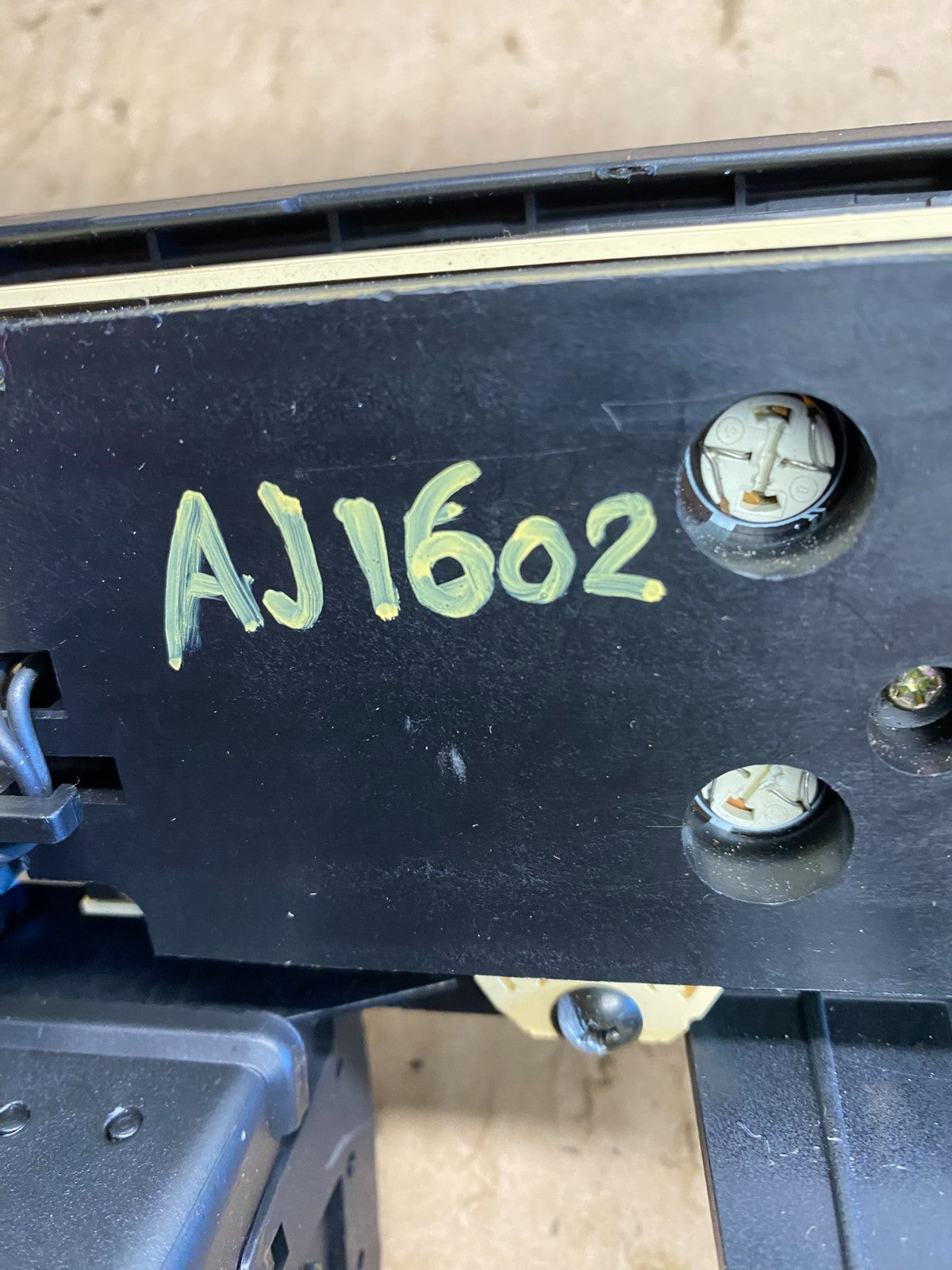 1998 to 2002 Honda Accord Climate Control Switch Panel AJ1602 DG5