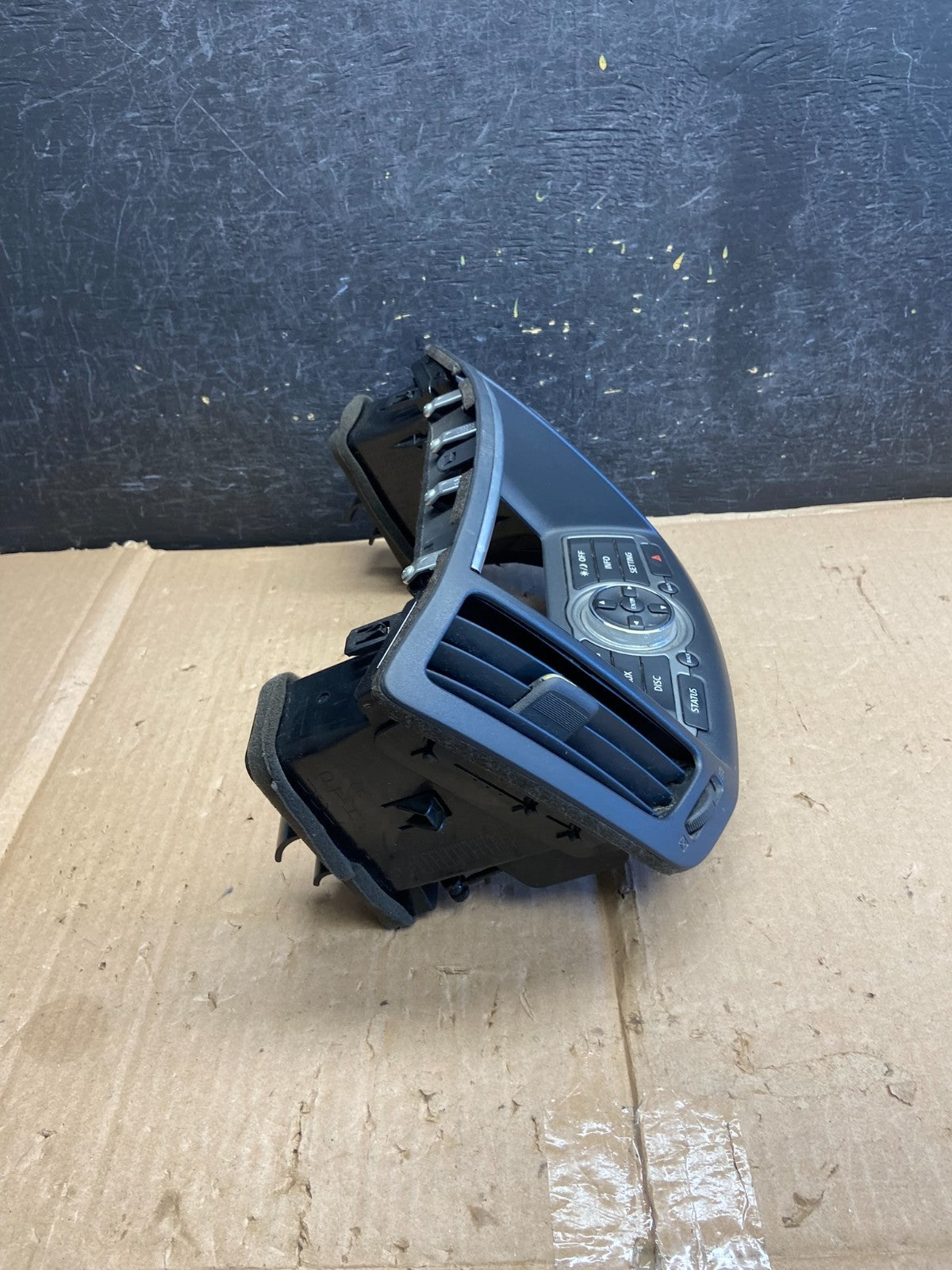2010 to 2013 Infiniti G37 Radio Player Climate Control Panel Bezel AI2744 DG1