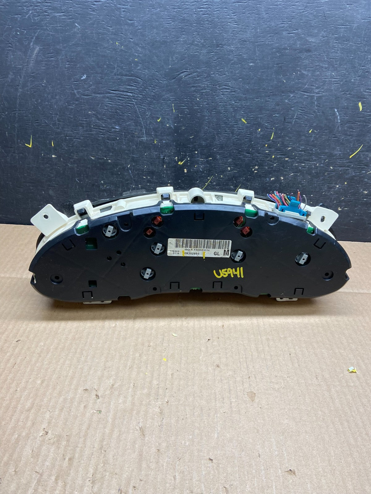 2000 to 2005 Buick Regal Dash Speedometer Cluster Gauge Oem u5941 DG4