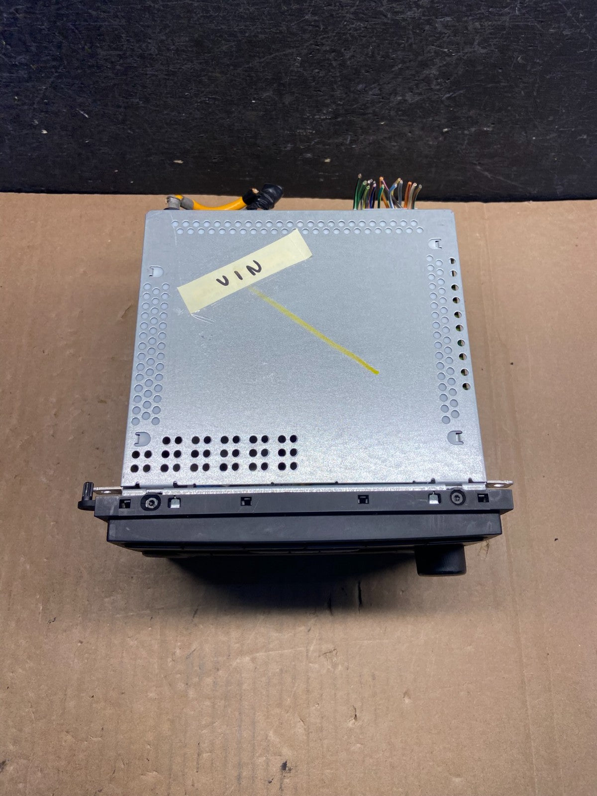 2004 to 2008 Ford F150 Mustang Radio Stereo Audio AM/FM AG1524 DW4