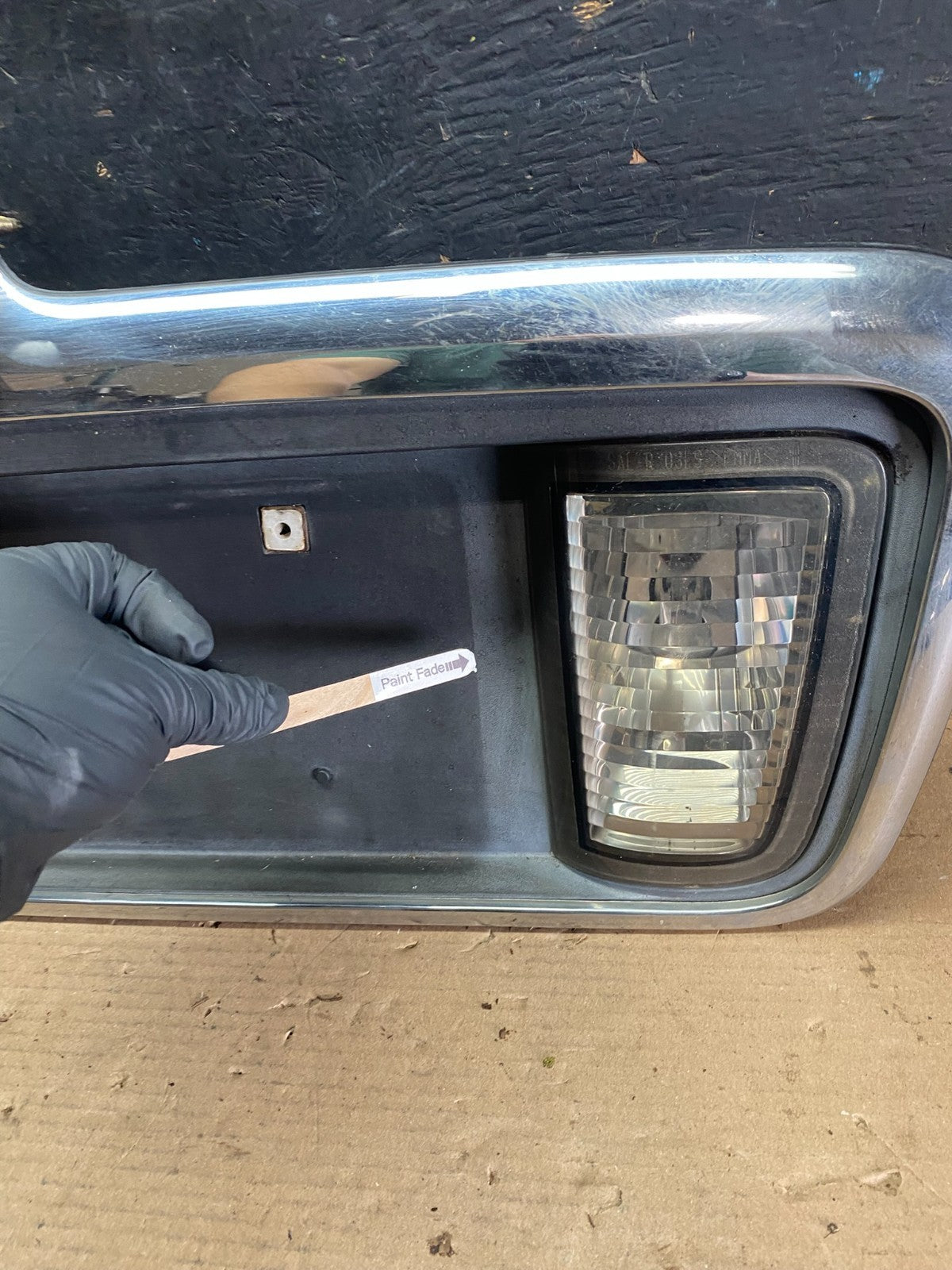 2003- 2006 Lincoln LS Rear Finish Panel Trunk Panel Chrome OEM S1437 DG3