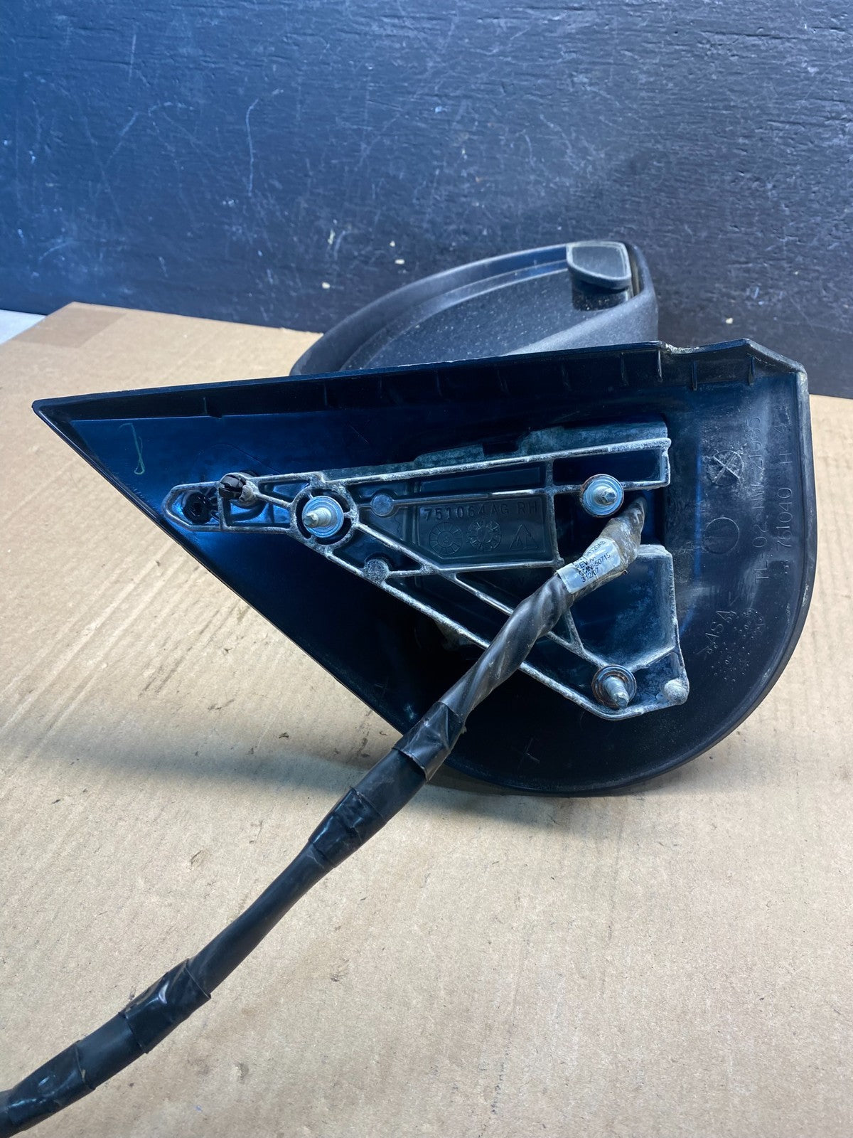 2007 - 2008 Chevrolet Tahoe Suburban Right Passenger Turn Door Mirror AE6357 DW3