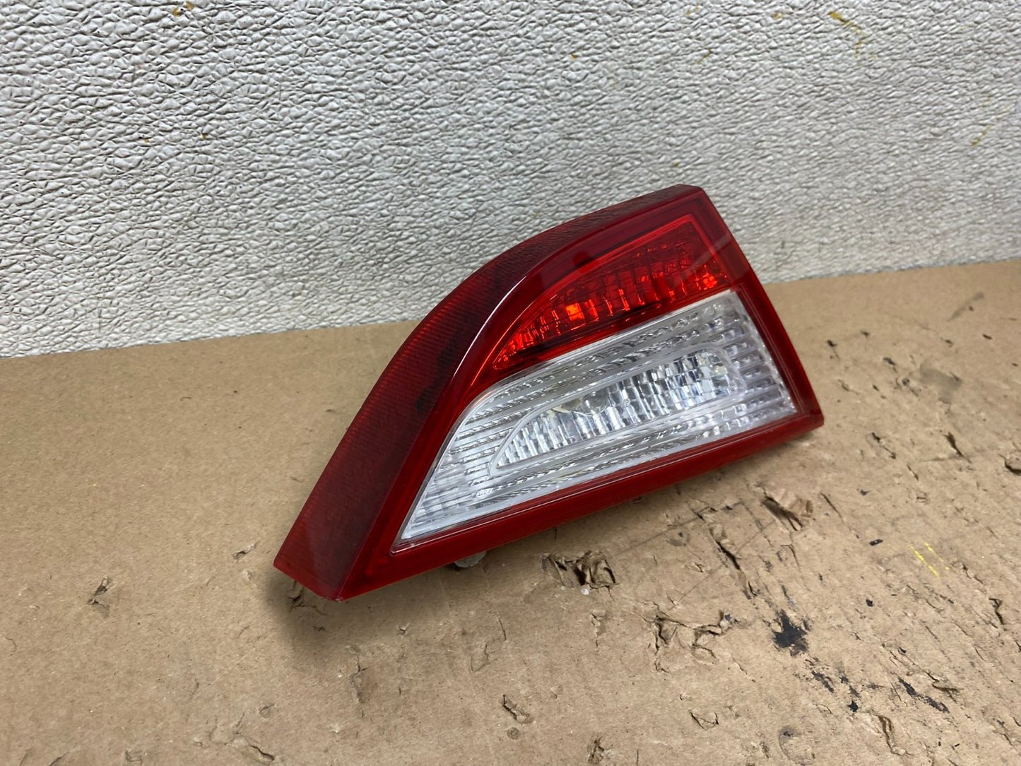 2011 2012 2013 2014 Hyundai Sonata Left Driver Inner Tail Light Oem R9723 DW1