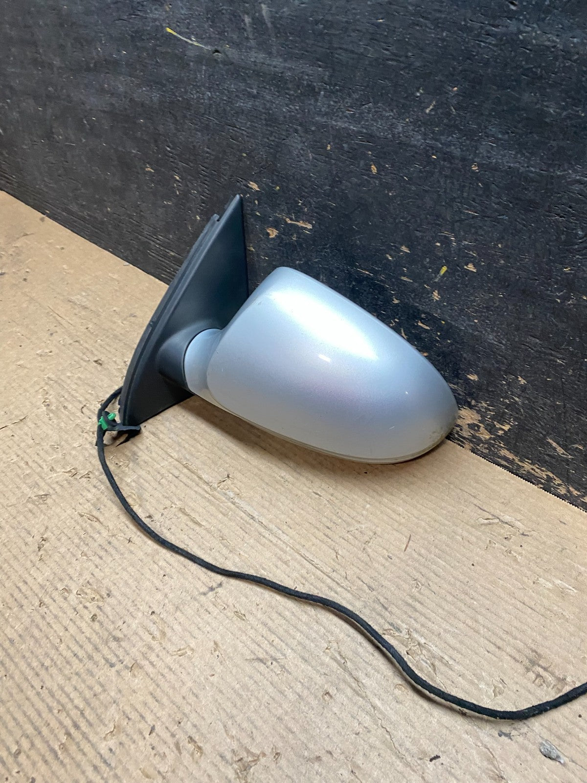 2006-2010 Volkswagen Passat Left Driver Turn Sgn View Door Mirror OEM V9267 DG1