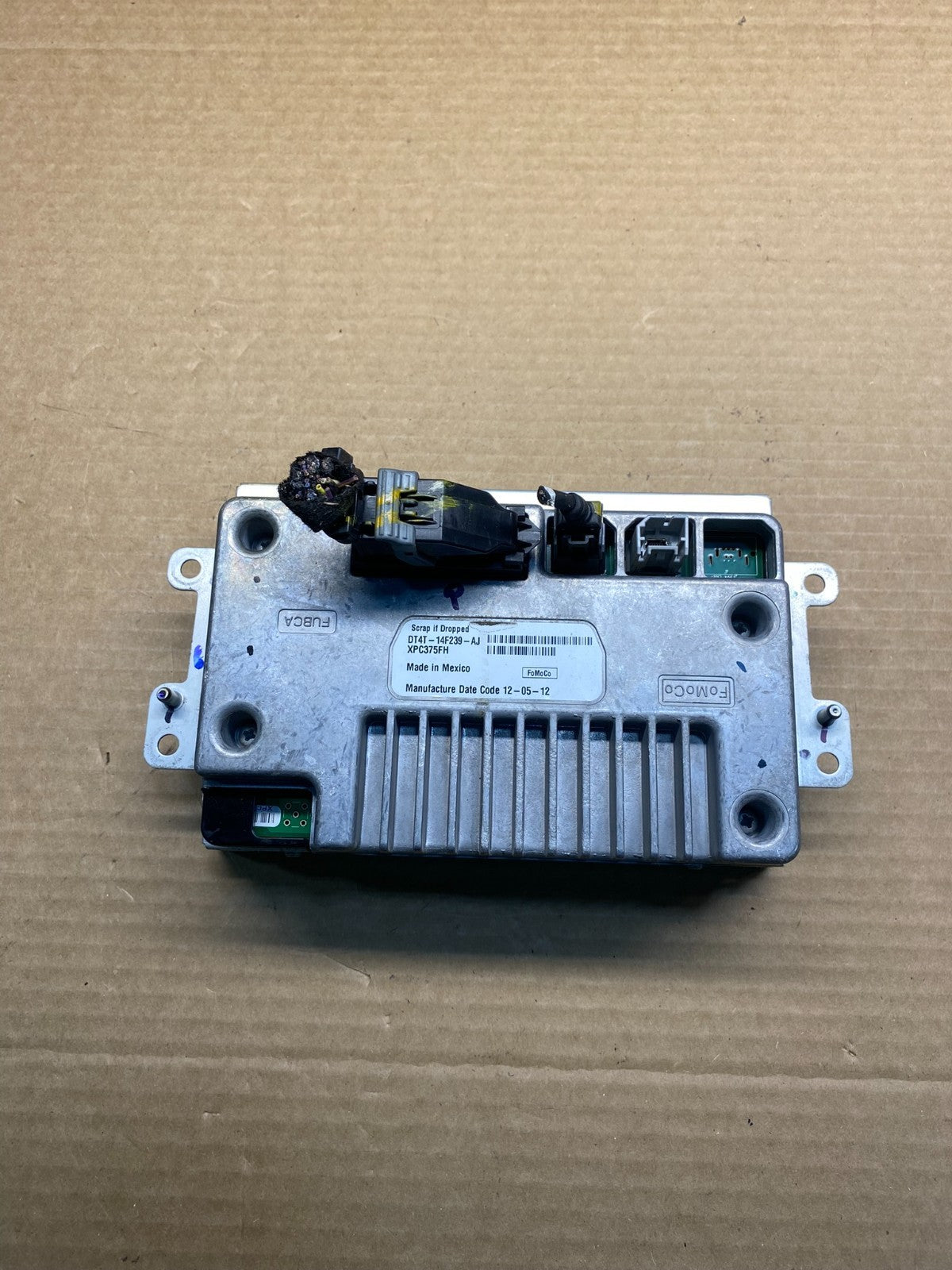 2011 to 2014 Lincoln MKX Radio Stereo Screen Display AF4078 DW4