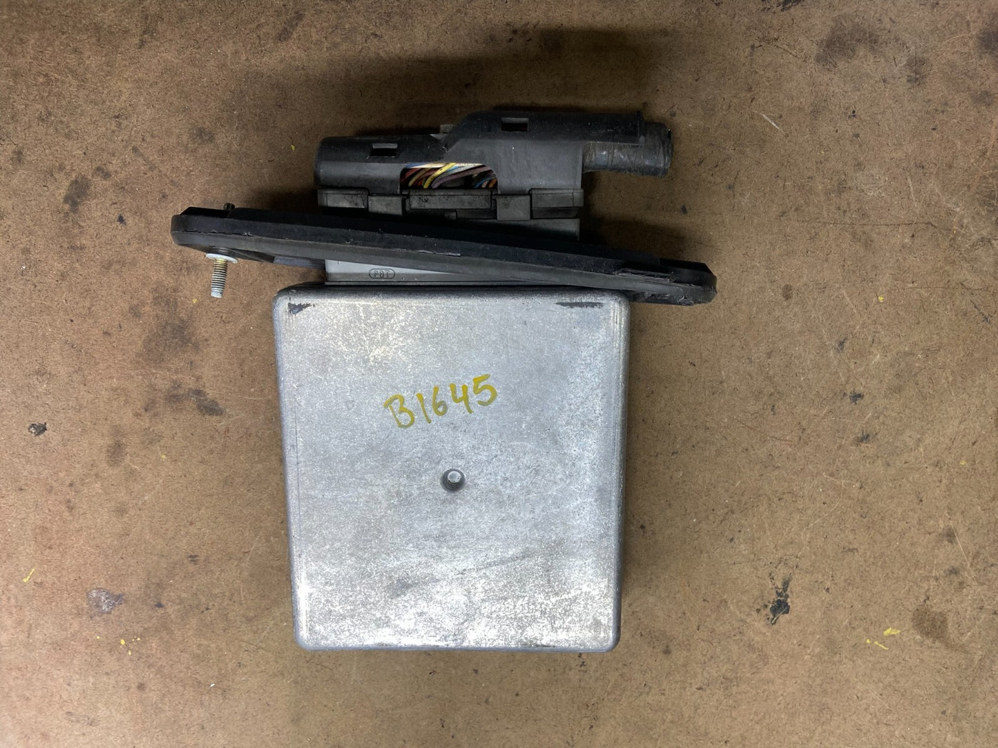 2004 Ford Explorer Engine Control Computer Module 4L2A-12A650-ALD M9153 DG0