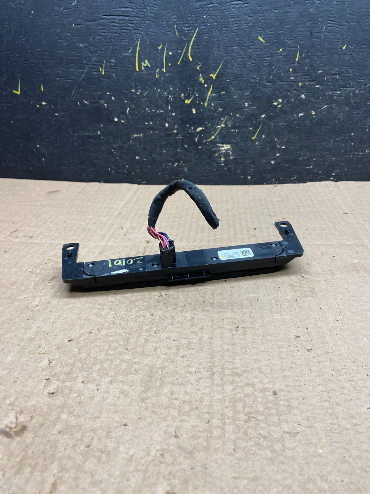 2013 - 2017 Buick Enclave Center Dash Hazard Waring Multi Switch Z0101 DG4