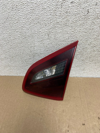 2016 2017 2018 Nissan Altima Right Passenger Side Inner Tail Light AE9668 LK0