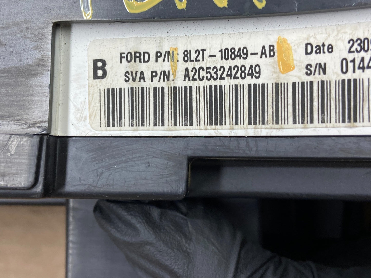 2008 Ford Explorer Speedometer Cluster Gauge Oem y2199 DG6