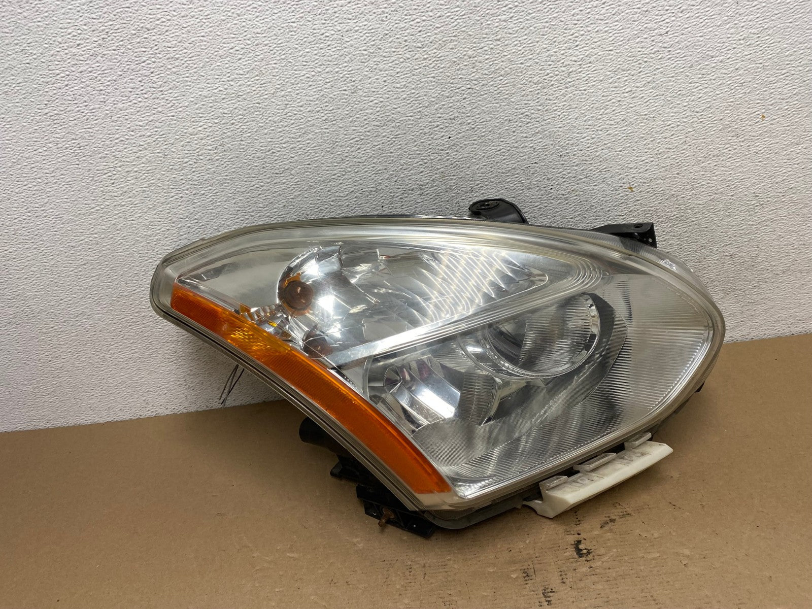 2009-2013 Nissan Rogue Right Passenger Halogen Headlight AF4478 LK0