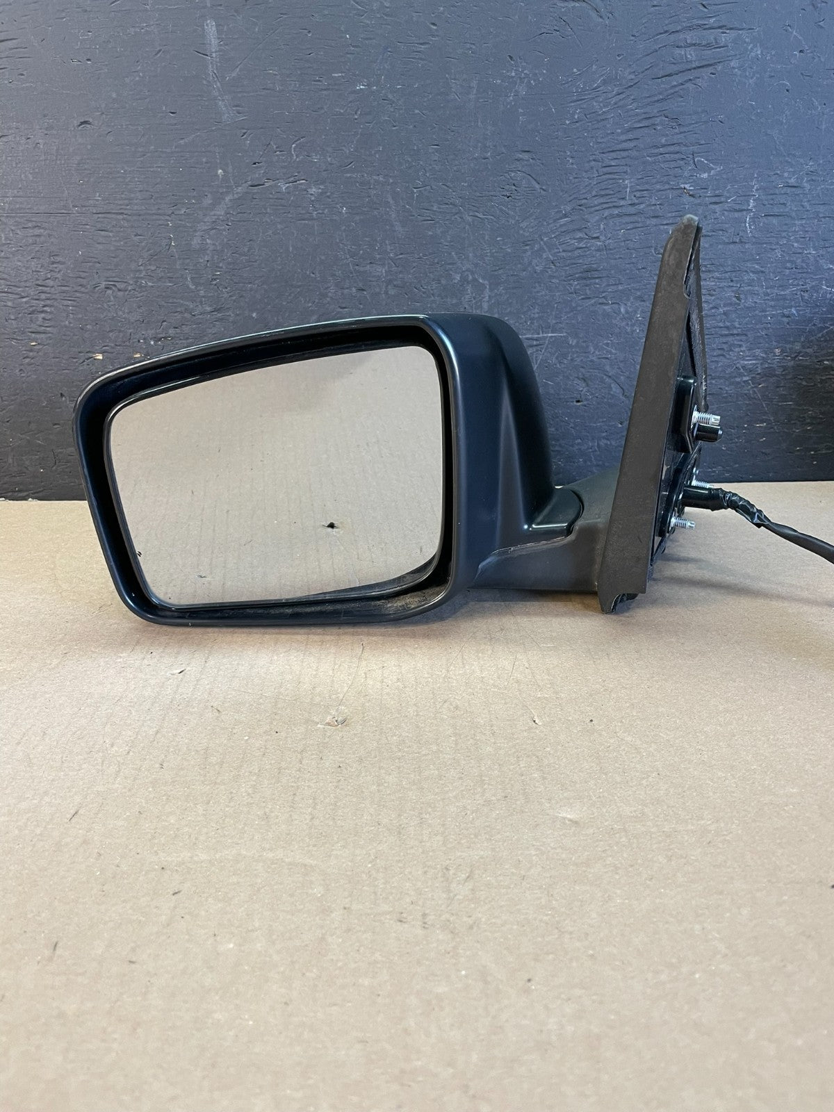 2008 to 2015 Nissan Rogue Left Driver LH Door Camera Mirror AE1105 DW7