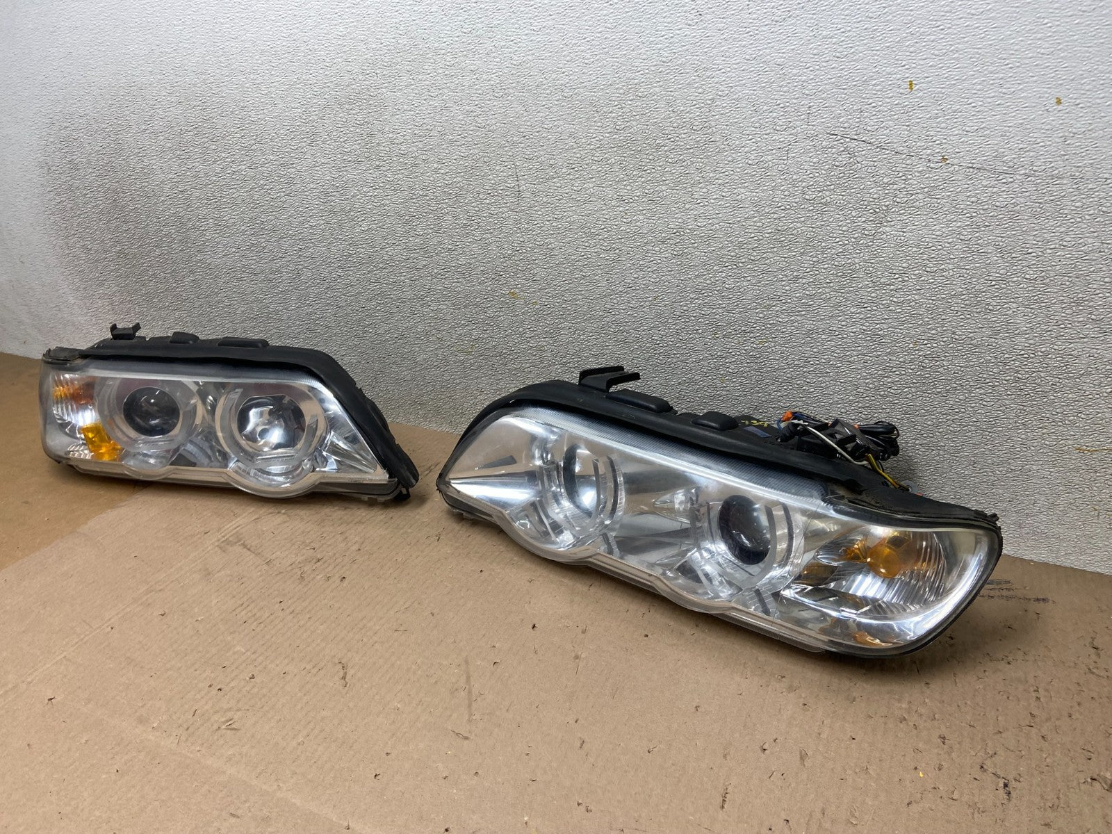 2000-2003 BMW X5 E53 LED Left+Right Set Projector Headlight AA0387 DG1