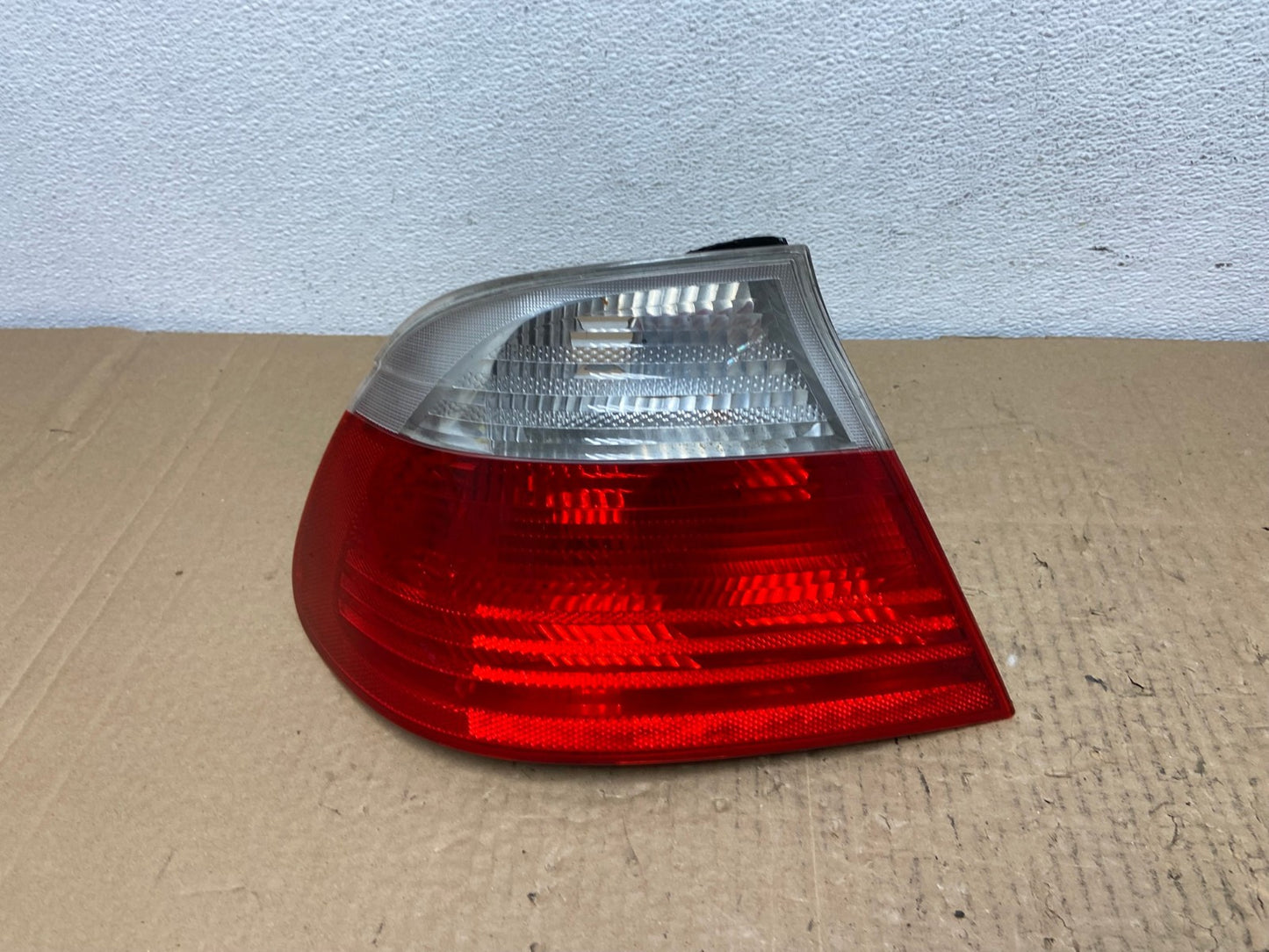 2002 -  2005 BMW 3 E46 Series Coupe Left Driver Side Lh Tail Light AC3889 LK0