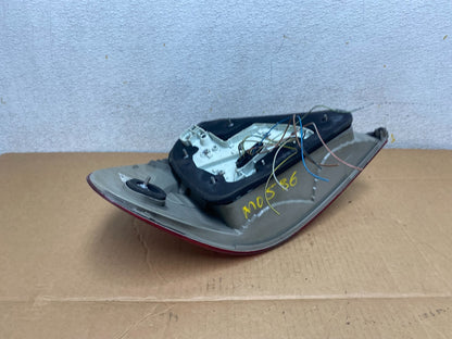 No led 2007 - 2009 Mercedes E E320 E500 Sedan Right Tail Light M05864