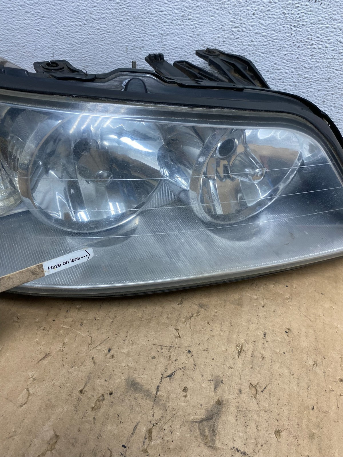 2005 to 2011 Lincoln Town Car Right Passenger Rh Side Headlight AD3178 DW5