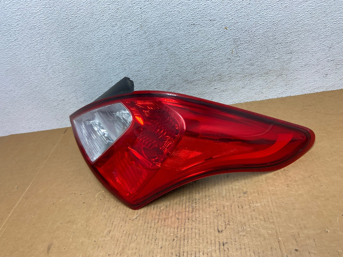 2012-2019 Nissan Versa Sedan Right Side Passenger Rh Tail Light AE0571 LK1
