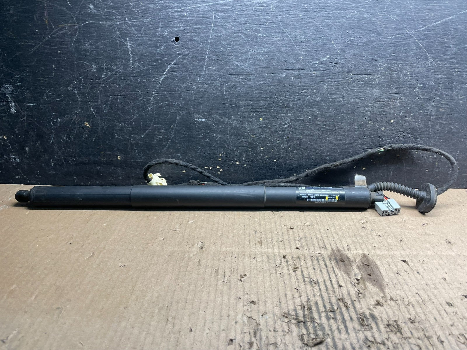 2016 - 2017 Chevrolet Equinox Rear Power Lift Gate Liftgate Hatch Strut V0727 DG3