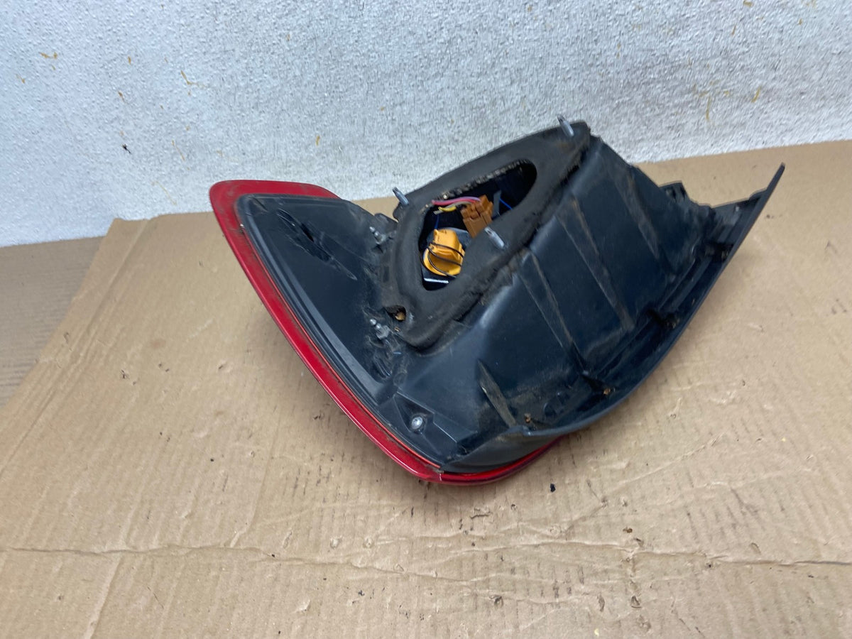 2007-2012 Nissan Versa Sedan Left Driver Lh Tail Light AI1245 LK4