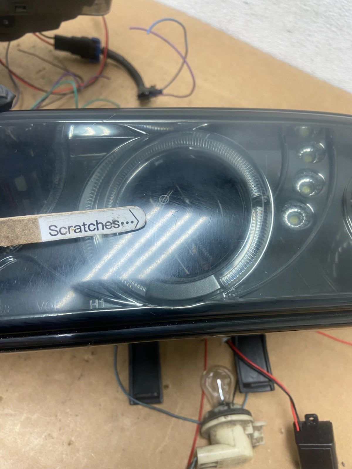 1998 to 2004 Chevrolet S10 Left+Right Set Side Headlights AD52134