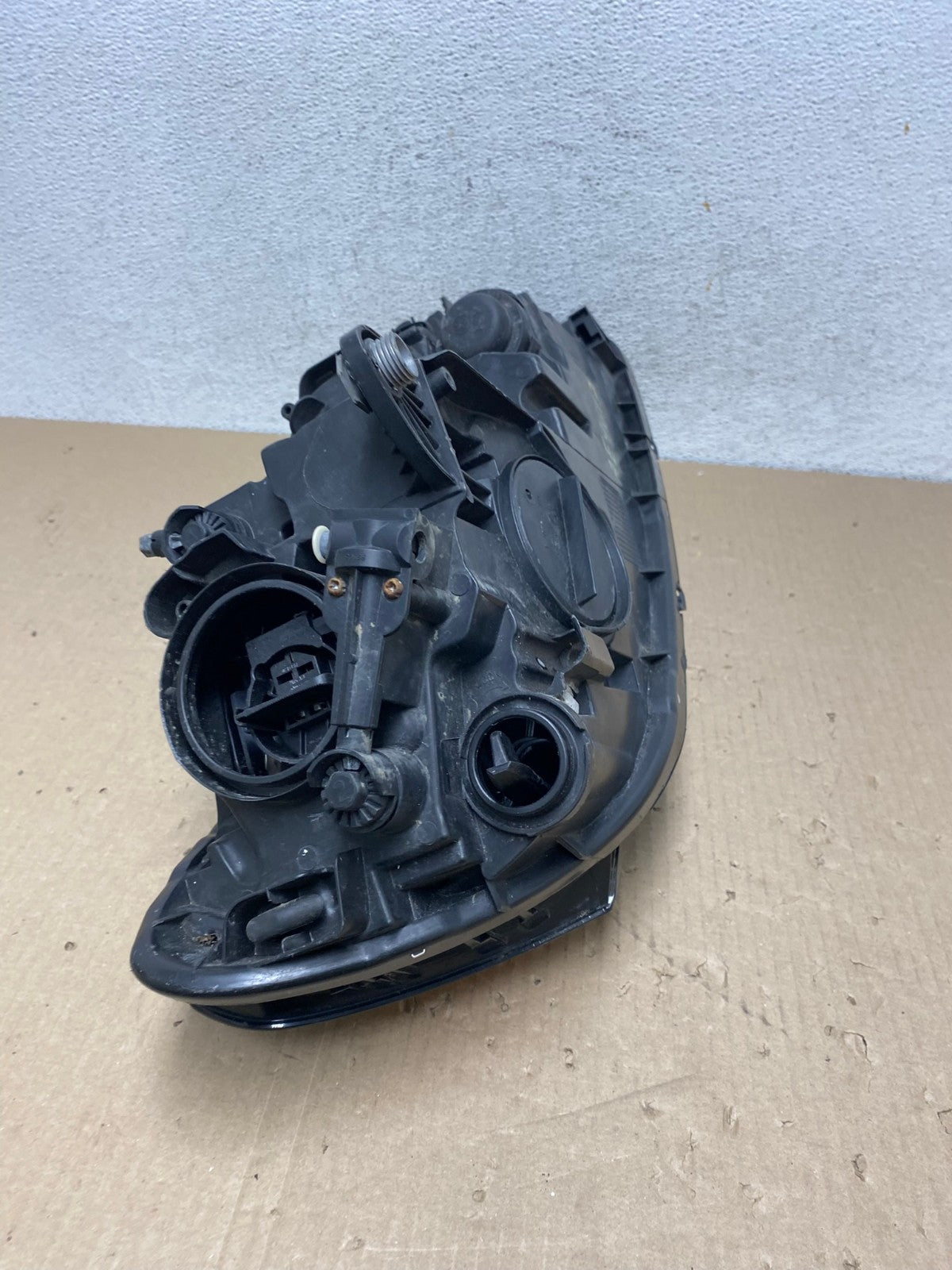 2012-2015 Volkswagen Passat Left Driver LH Side Halogen Headlight AE9617 LK8