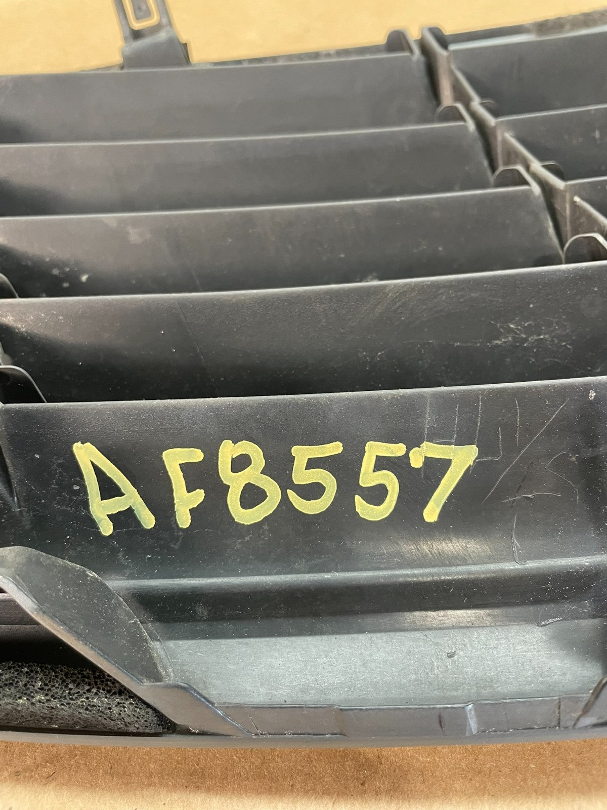 2010 to 2015 Infiniti G37 Front Upper Grill Grille af8557 DG5