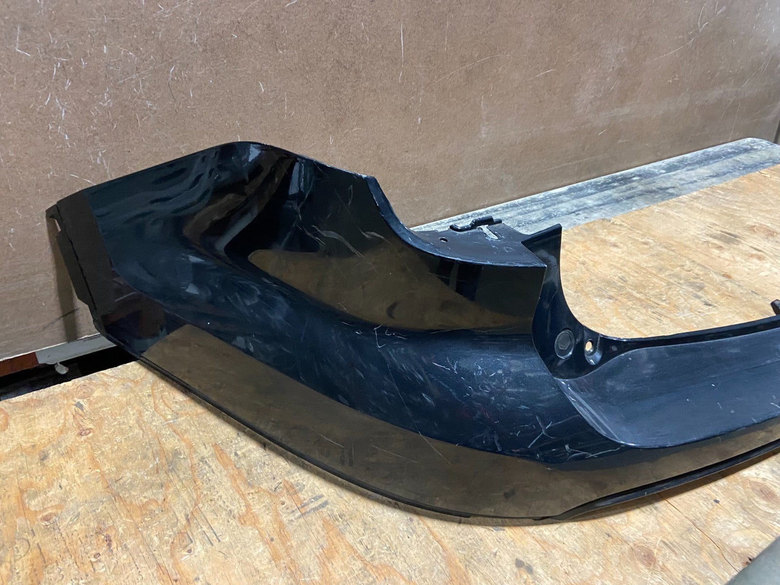 2011 to 2015 Ford Explorer Rear Upper Bumper Cover X9609 PS1