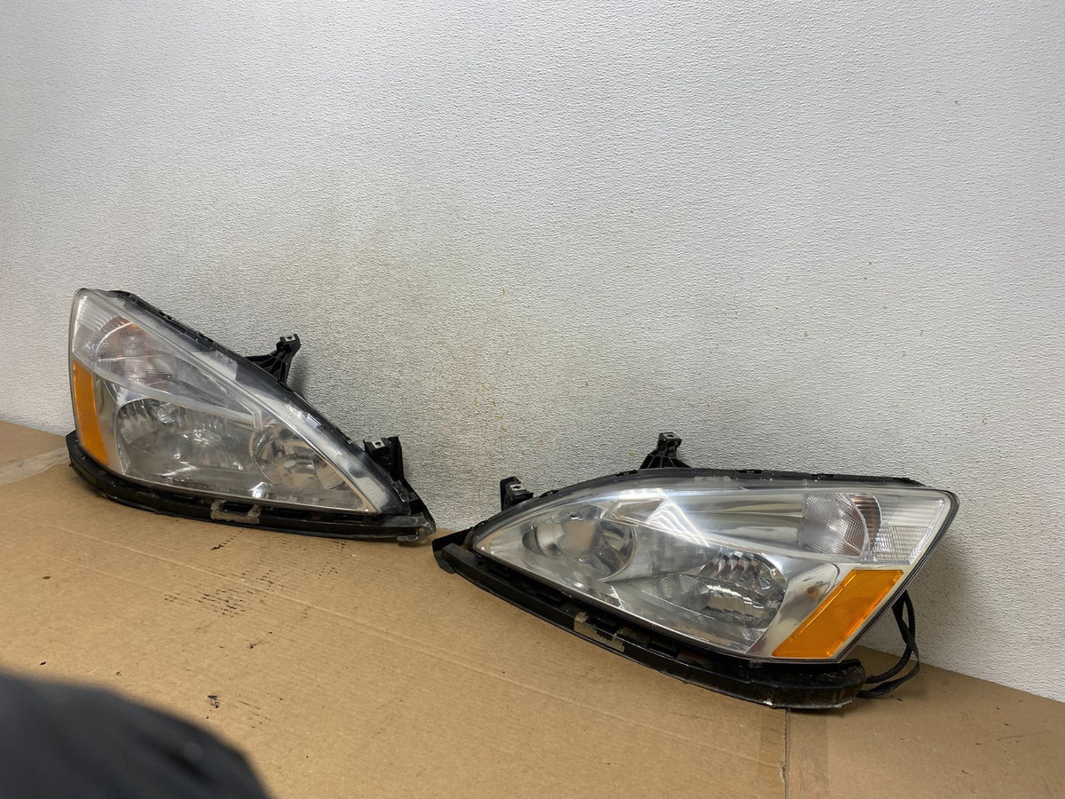 2003 - 2007 Honda Accord Left+Right Set Halogen Headlights AH3129 DW2
