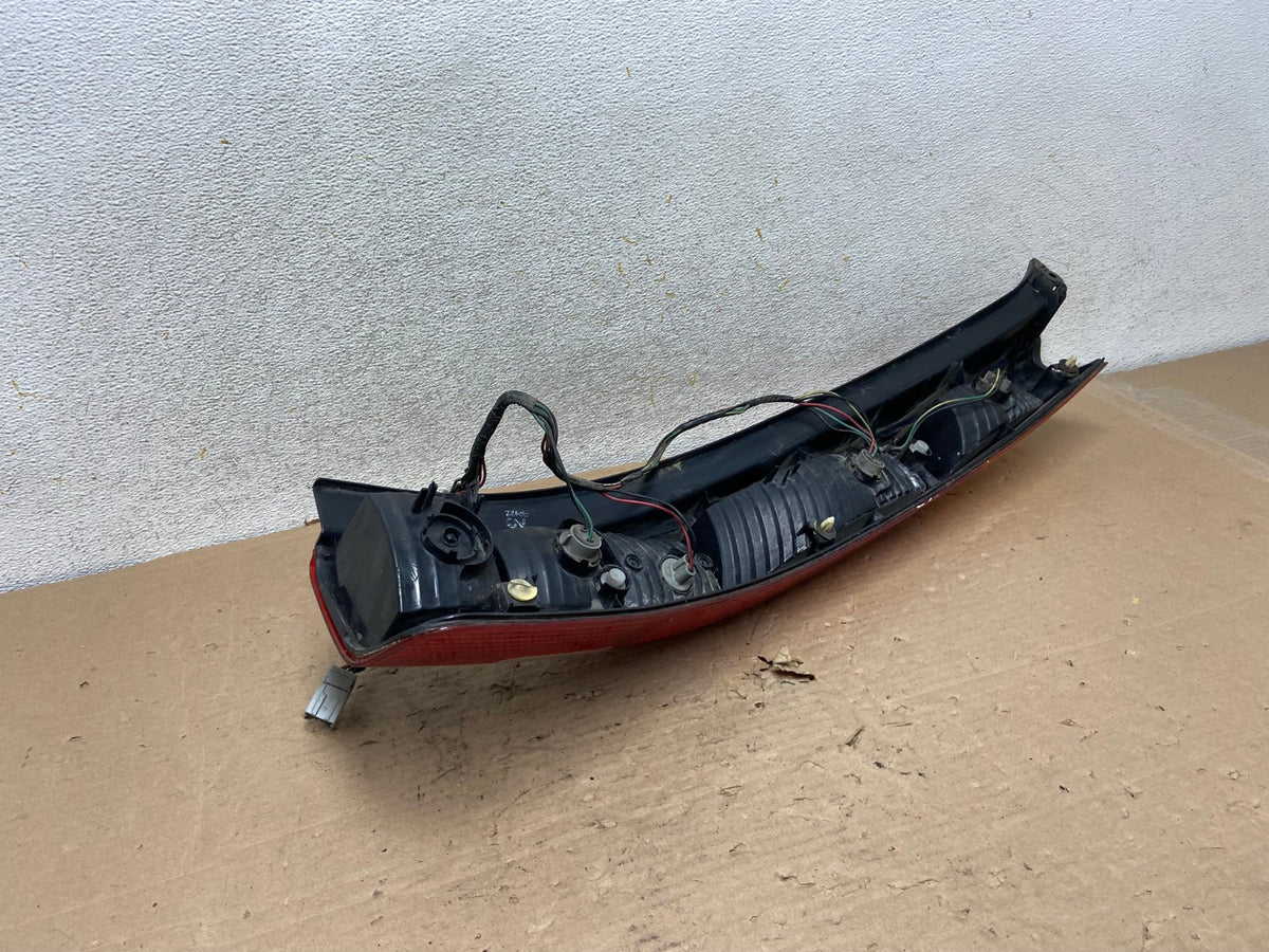 2002 2003 2004 Honda Crv Cr-v Left Driver Lh Tail Light AI1061 LK3