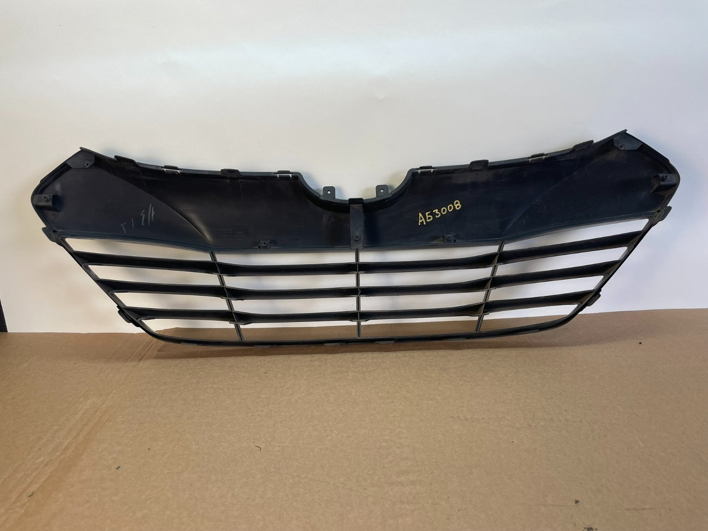 2010 to 2015 Hyundai Tucson Front Lower Grille Grill AG3008 DG3