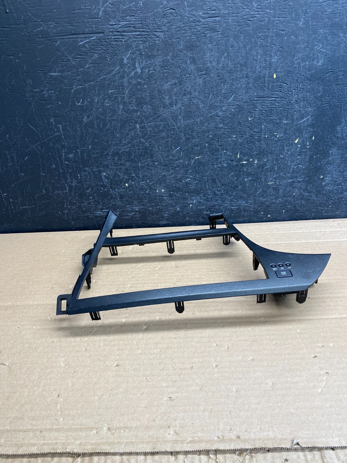 2010 to 2015 Toyota Prius Radio CD Player Screen Bezel Trim AG0079 DG2