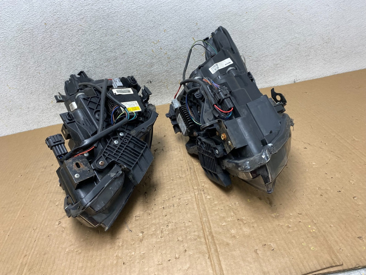 Sedan 2010-2013 Infiniti G37 Left+Right Black Headlight Xenon LED AI5660 DG12