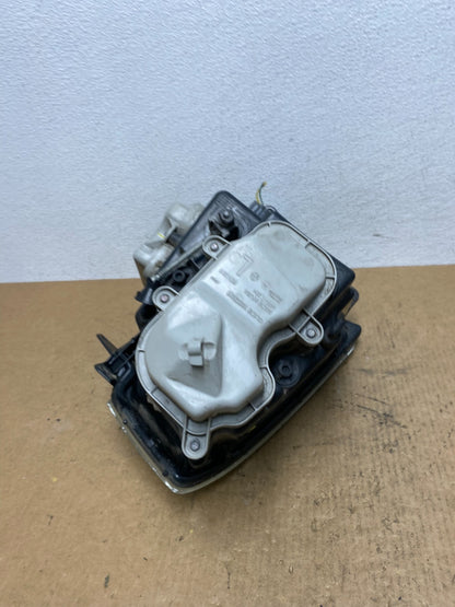 2005 to 2011 Cadillac STS Left Driver LH Side Xenon Headlight OEM AC3438 DW7