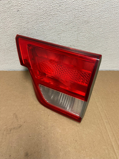 2011-2013 Jeep Grand Cherokee Right Passenger Rh Inner Tail Light AC5612 LK0