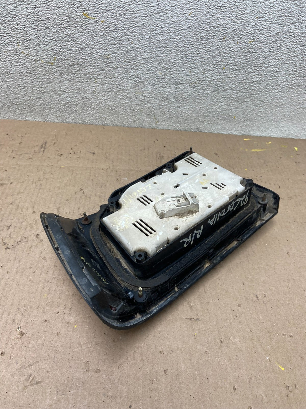 1988 - 1992 Toyota Corolla Right Passenger RH Side Tail light aa0464 DG6