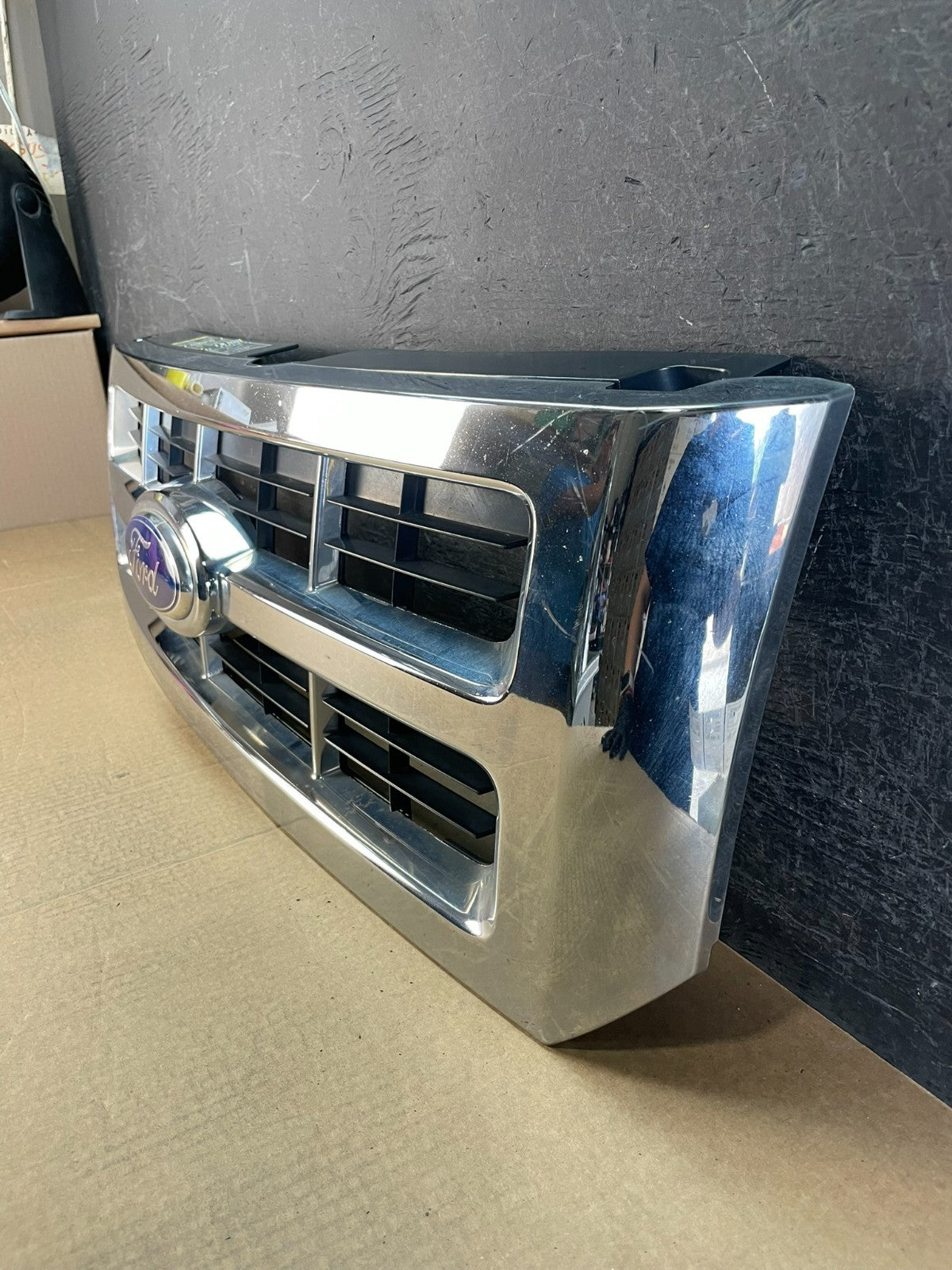 2008 to 2012 Ford Escape Front Upper Grill Grille AF5245 DW1