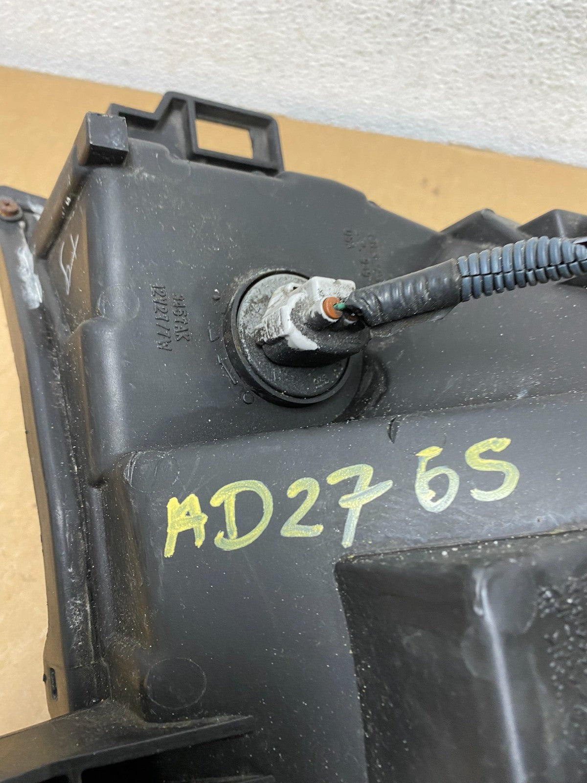 2005-2015 Nissan Xterra Right Passenger RH Headlight AD2765 DW10