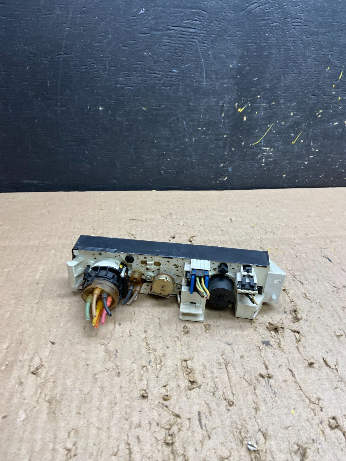 2001 - 2007 GMC Chevrolet Express 1500 Climate Control A/C T6265 DG3