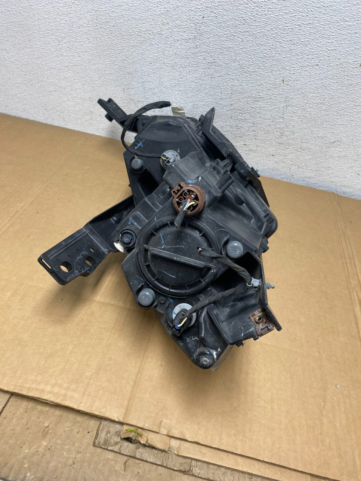 2013 to 2016 Dodge Dart Left Driver LH Halogen Headlight AD0714 DW8
