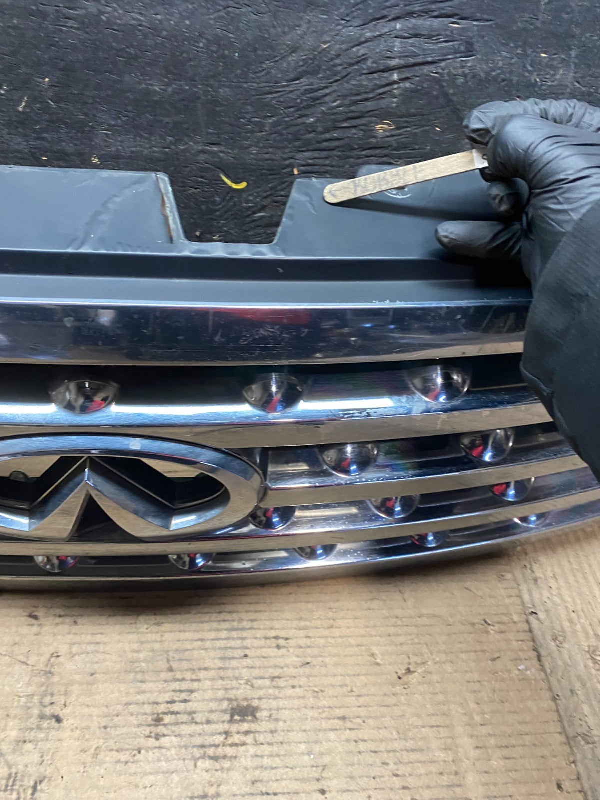 2006 2007 2008 Infiniti Fx35 Front Upper Grill Grille W/ Emblem OEM V9463 DG7