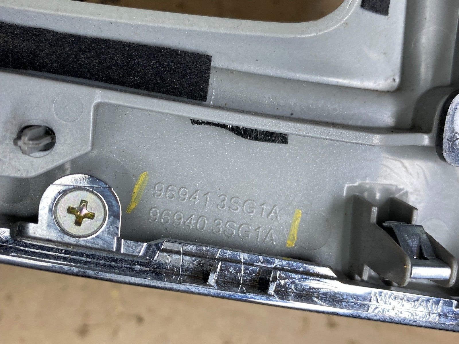 2013-2016 Nissan Sentra Center Console Shifter Trim Bezel Ashtray OEM AB9151 DG7