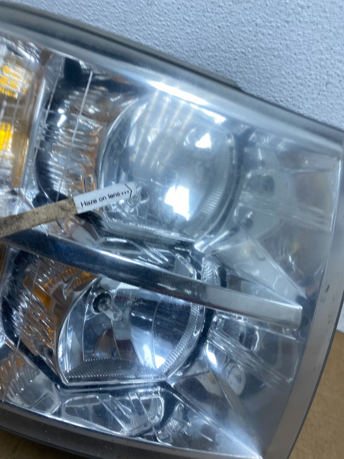2007 to 2014 Chevrolet Silverado Right Passenger RH Side Headlight AD6100 DW4