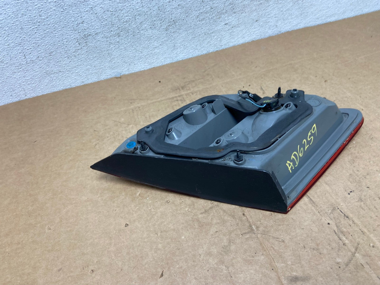 2013 to 2018 Ford Taurus Right Passenger Rh Side Tail Light Inner AD6259 LK4