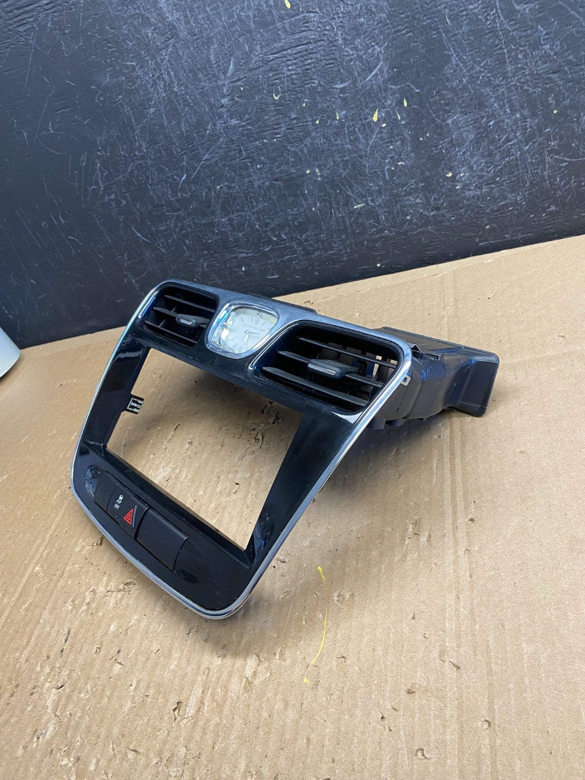2011 - 2014 Chrysler 200 Dash Radio Bezel Trim Clock Hazard Bezel AD6819 DG2