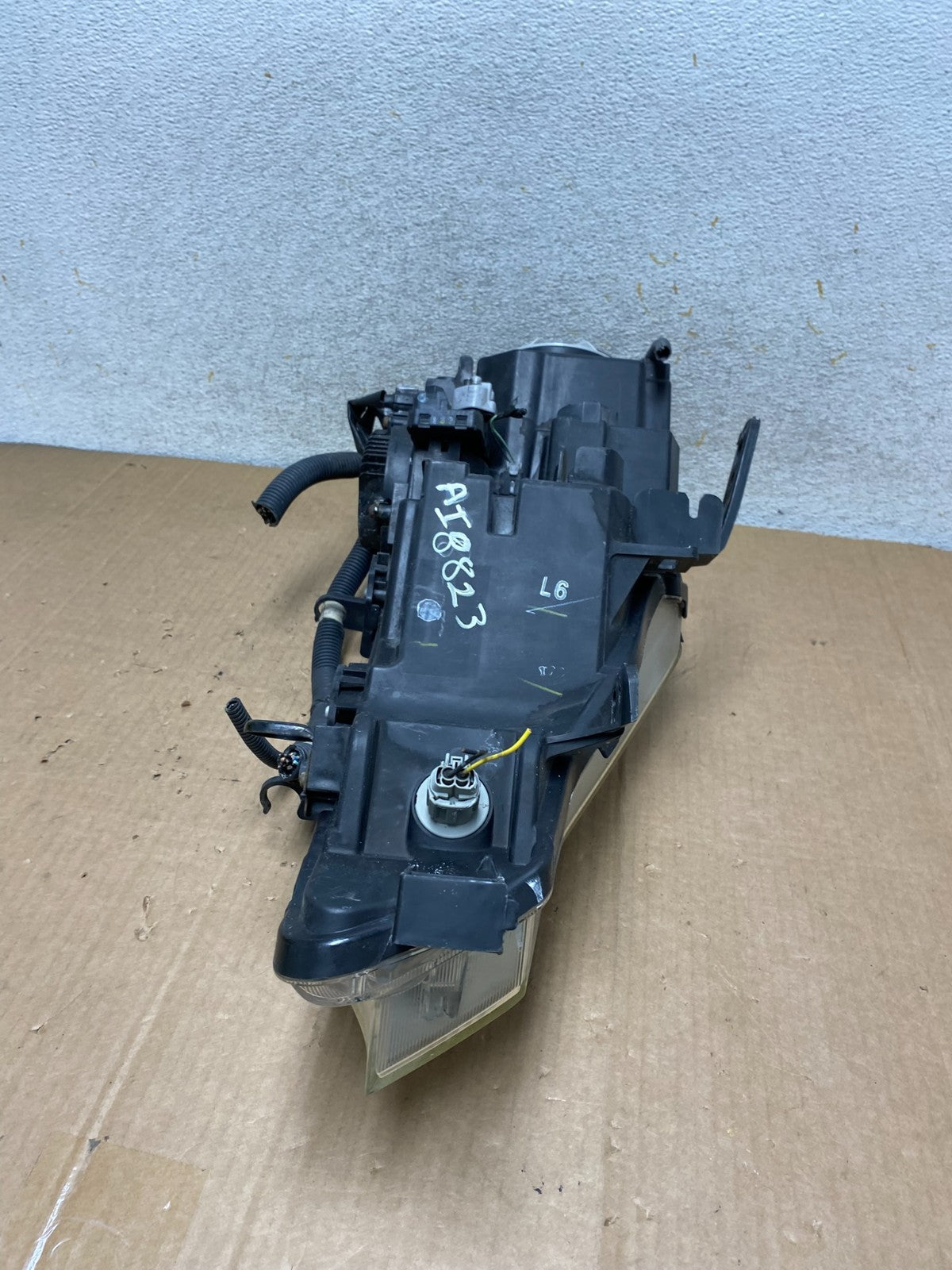 2011 to 2014 Nissan Murano Headlight Left Driver LH Side Xenon Hid AI8823 DW7