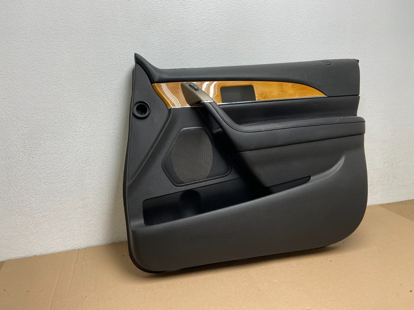 2011-2015 Lincoln MKX Front Right Passenger Side Panel Door Trim AF3020 DW2
