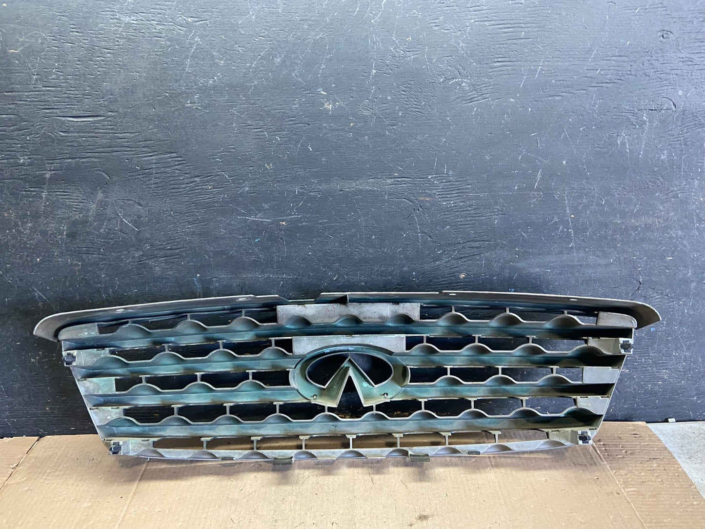2003 2004 2005 Infiniti FX35 Grill Grille W/ Emblem Oem Q5675 DG6