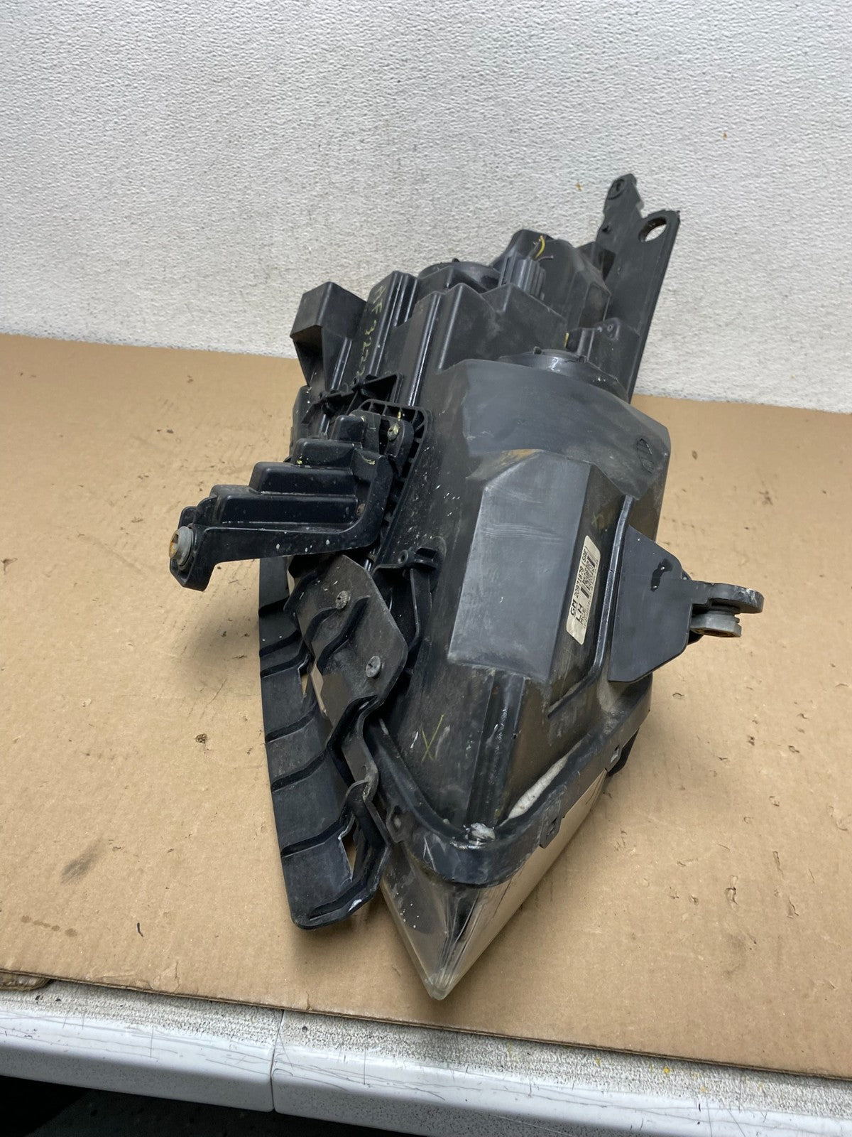 2013-2017 Chevrolet Traverse Left Driver LH Side Headlight Halogen AF3222 DW8