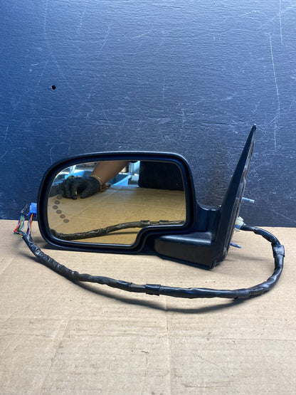 2003-2006 Chevrolet Tahoe Suburban Left Driver LH Turn Door Mirror AE8276 DW9